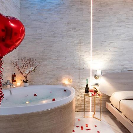 كالياري Lucenova Suite Guest-House المظهر الخارجي الصورة