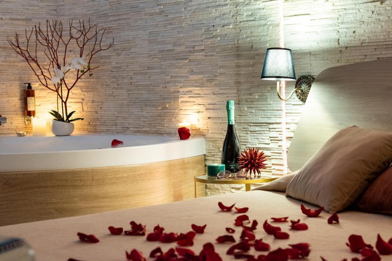 كالياري Lucenova Suite Guest-House المظهر الخارجي الصورة