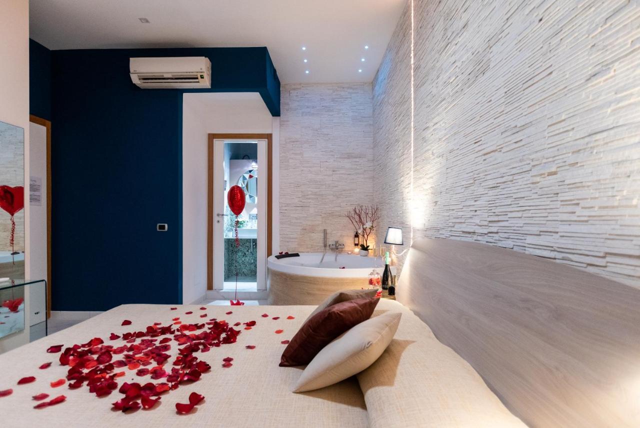 كالياري Lucenova Suite Guest-House المظهر الخارجي الصورة